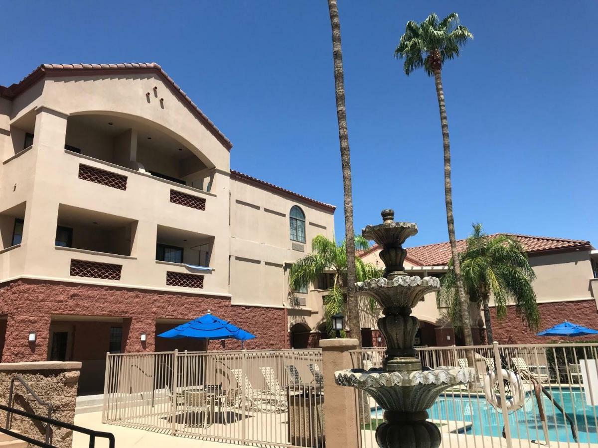 Hilton Vacation Club Varsity Club Tucson Exteriör bild