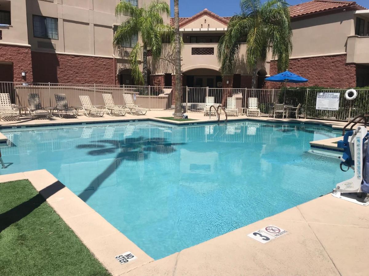 Hilton Vacation Club Varsity Club Tucson Exteriör bild